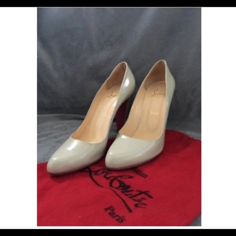 Christian Louboutin Decollette Jazz Pump 40